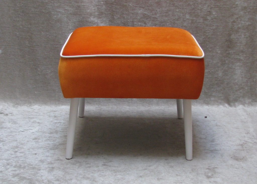 Pouf-Orange-1024x733